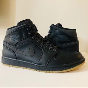 Air Jordan 1 Mid Winterized ‘Black Gum’